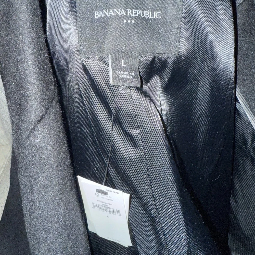 Banana Republic Men's Black Trench Coat - Picture 7 of 7